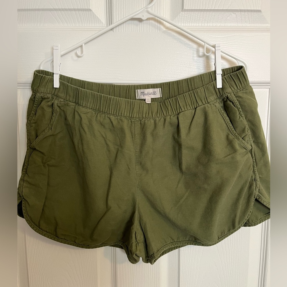 Madewell olive green shorts